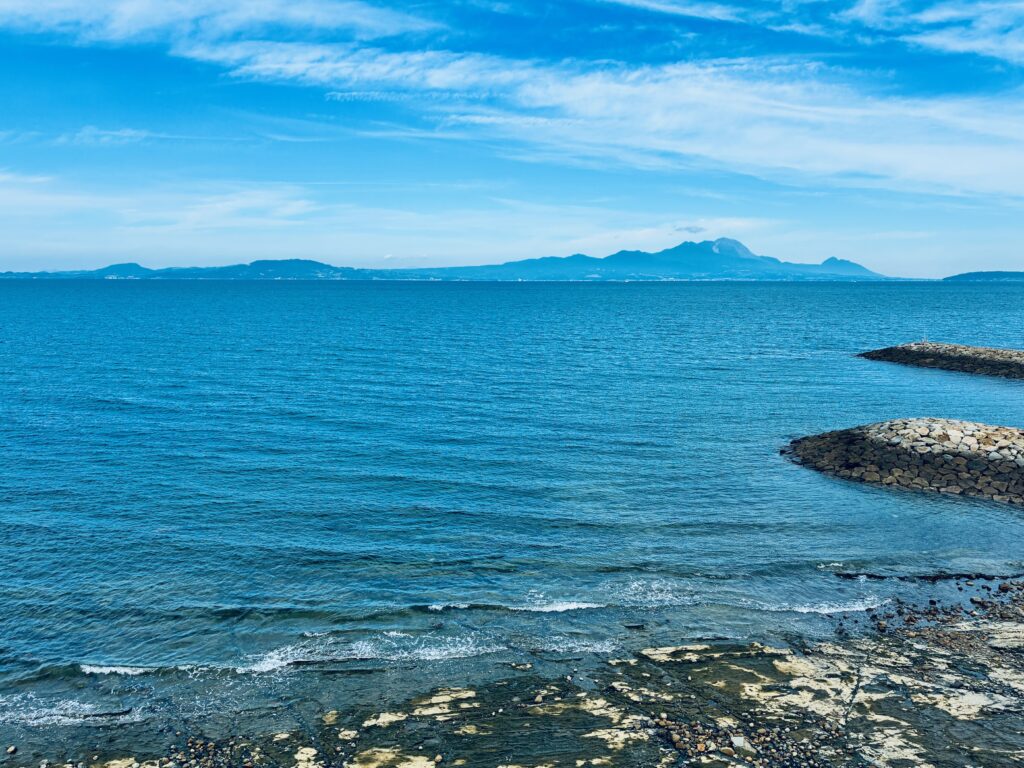 道の駅有明・リップルランドから海辺へ。ここは四郎が浜。