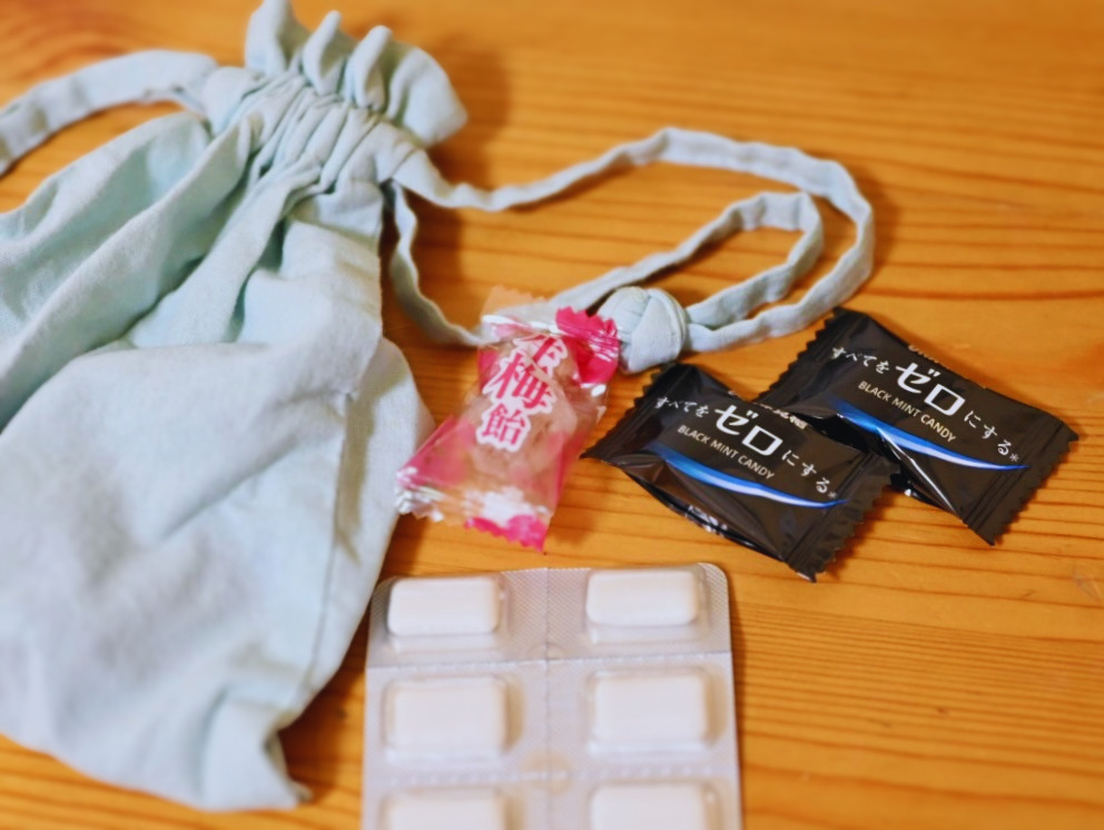 巾着袋に、今もニコチンガムを忍ばせています