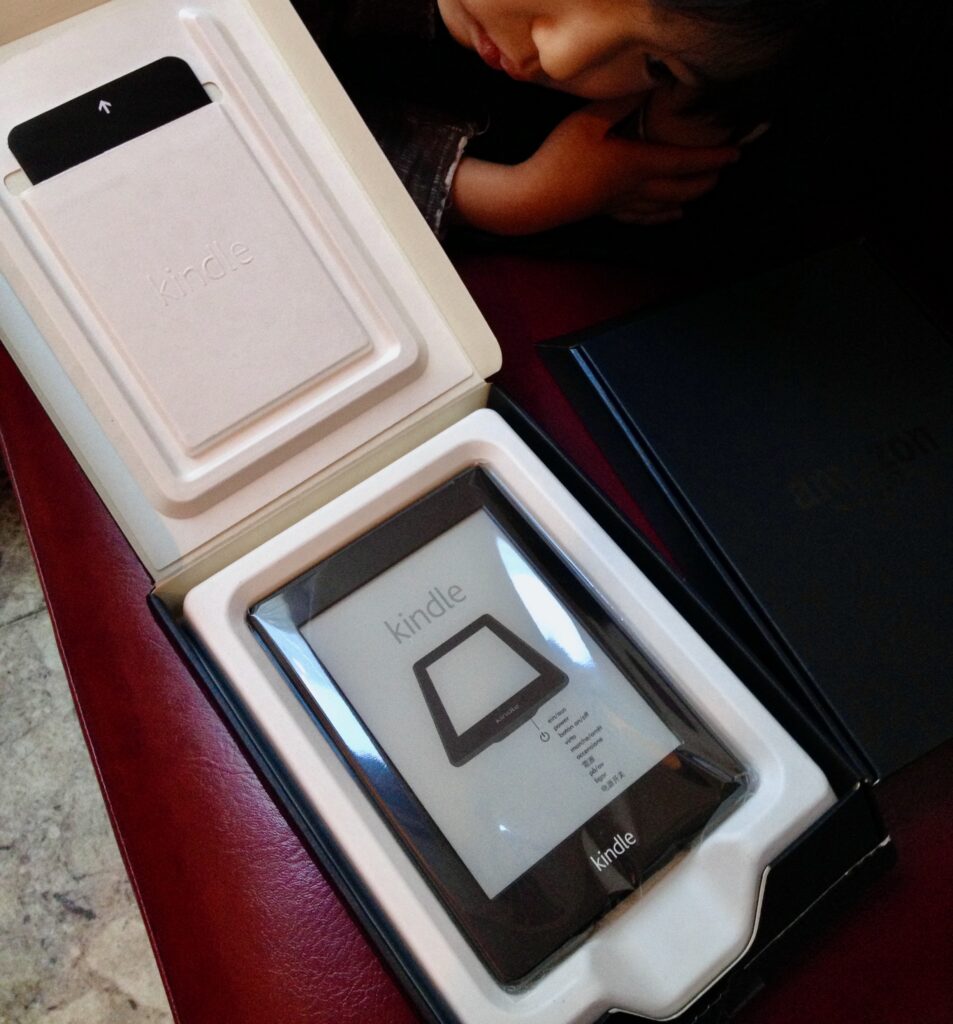 2012年12月に届いたKindle Paperwhite