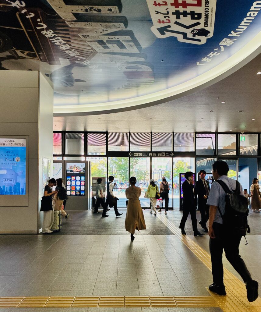 熊本駅で娘と別れる