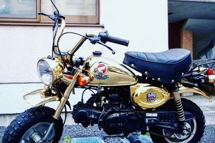 ゴールドメッキ仕様の「ホンダモンキー・リミテッド」