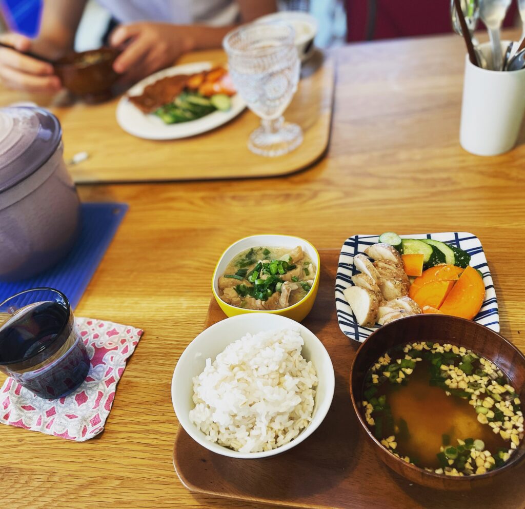 築古マンションでの朝食